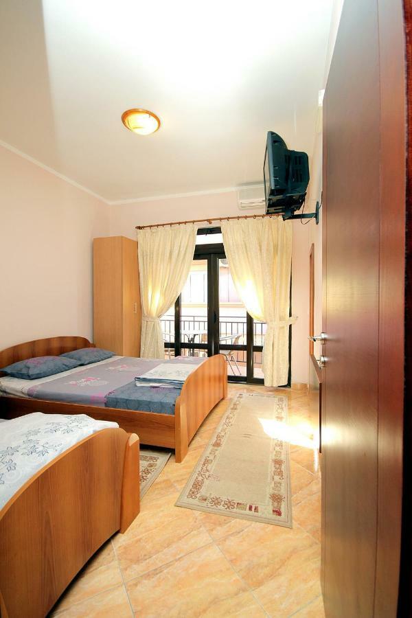 Apartments Radosavovic بار المظهر الخارجي الصورة